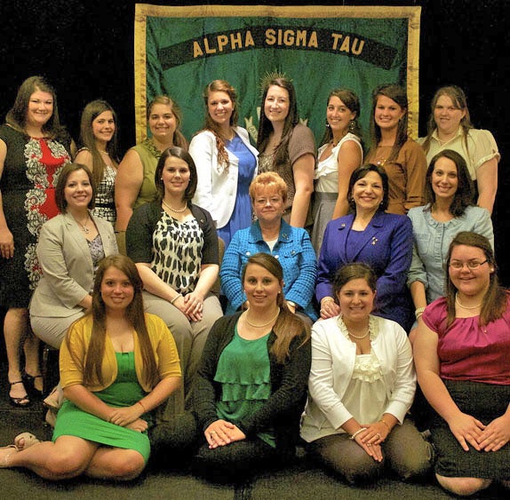 The 39th annual convention of Alpha Sigma Tau sorority L'Observateur