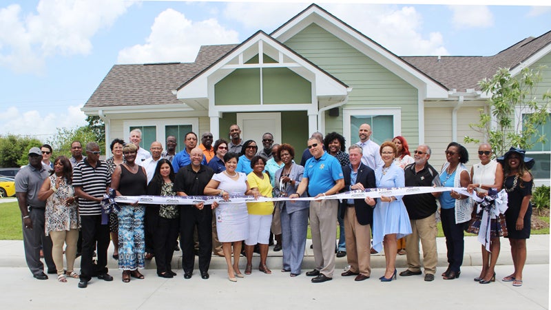 New Garyville Oaks apartments build community atmosphere - L